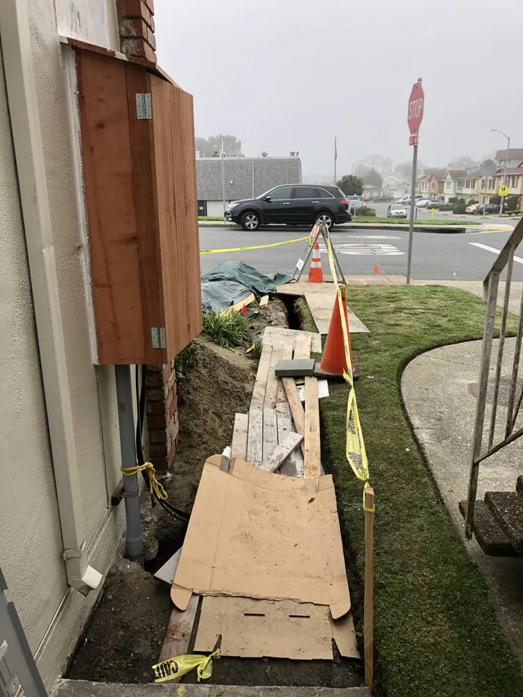 Slide of Mardigras Electric