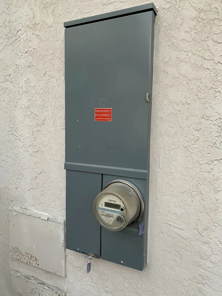 Slide of Mark Snyder Electric