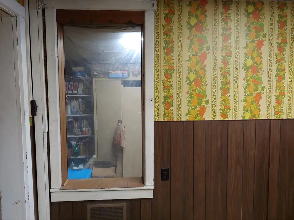 Slide of Mark’s Electric