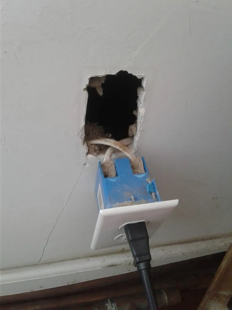 Slide of Marks Electrical Service