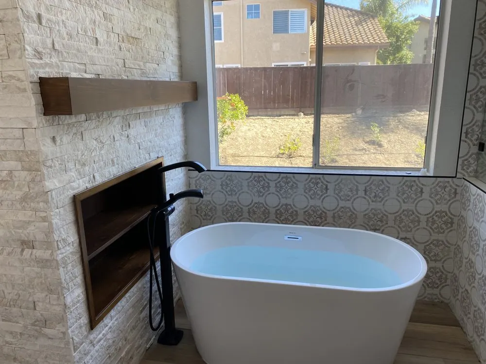 Slide of Maroon Construction