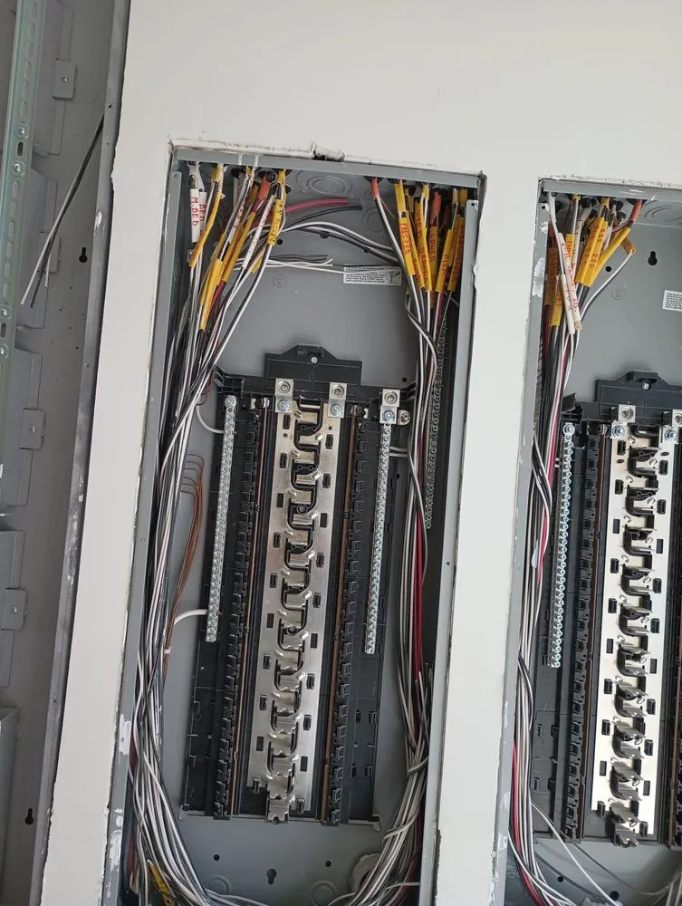 Certified electrician providing electrical repair in Port St. Lucie, FL - Marq-Beniz Electric