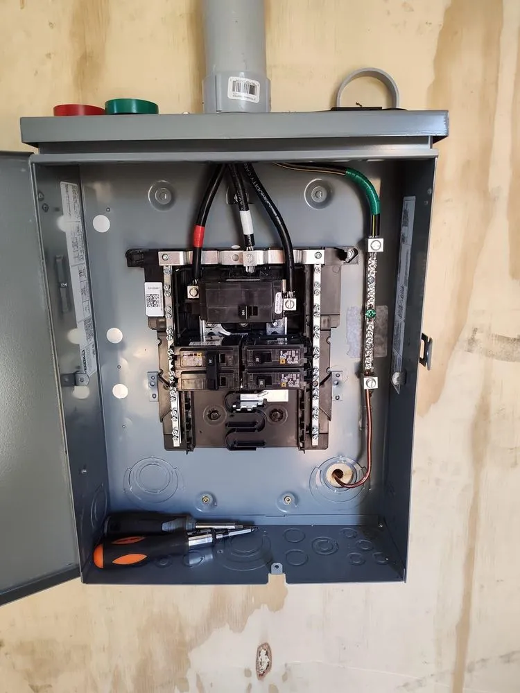 Certified circuit breaker repair in Sequatchie, TN by Marshall Electric