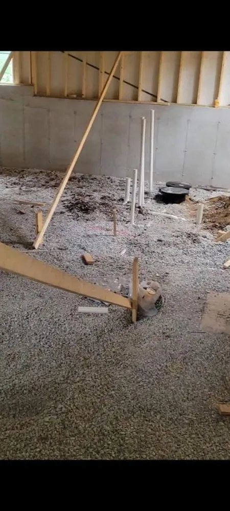 Slide of Martin Mendoza Handyman Plumbing