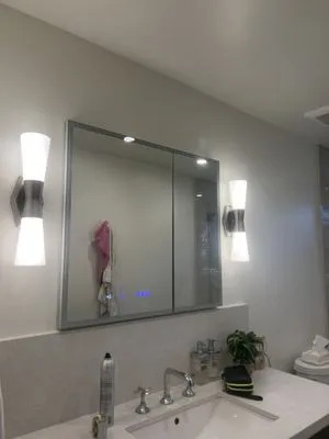 Martinez electric Logo