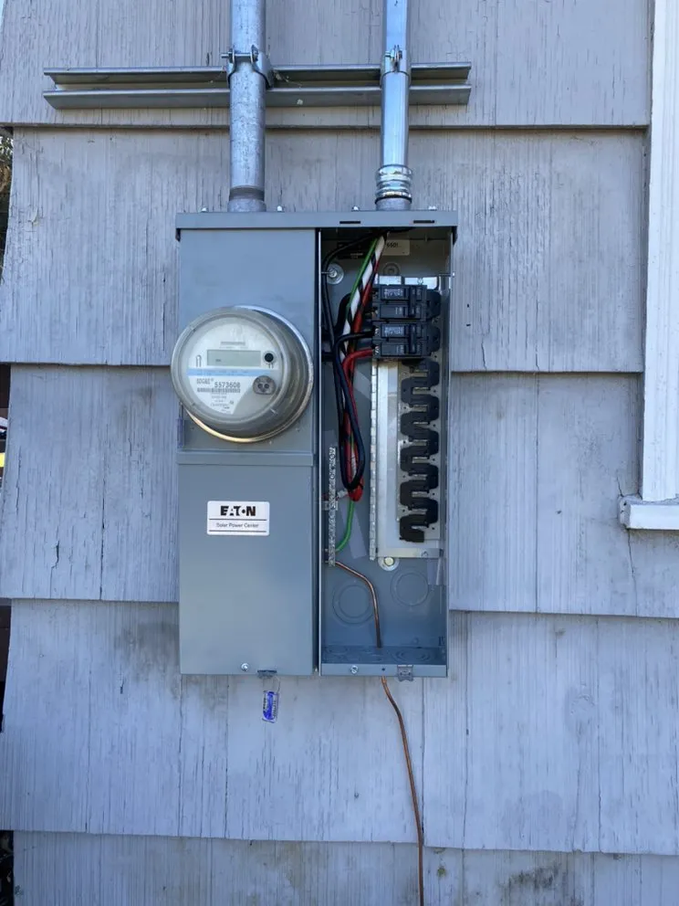 Slide of Martinez Electrical Services