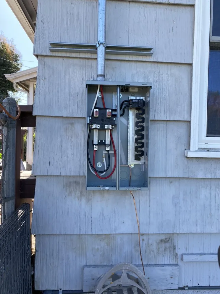 Slide of Martinez Electrical Services