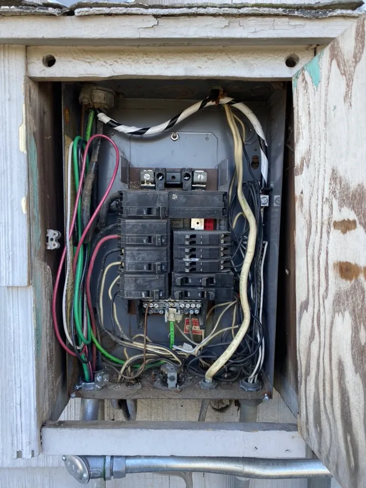 Slide of Martinez Electrical Services