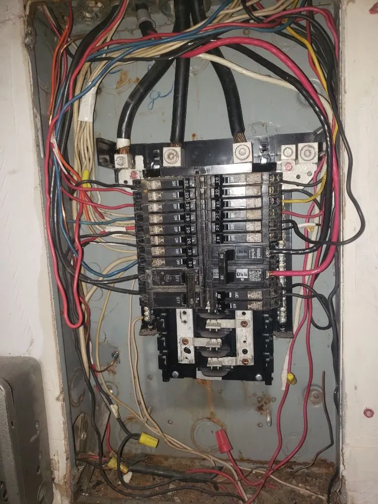 Slide of Martinez Electrician