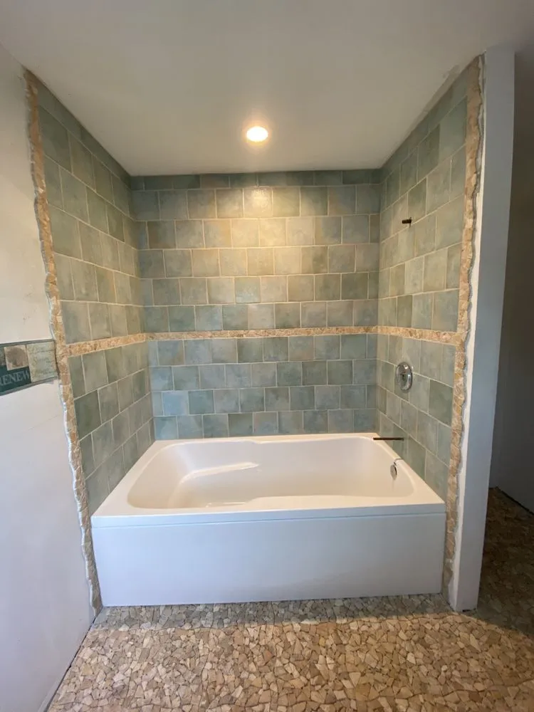 Reliable electrician providing circuit breaker repair in , 