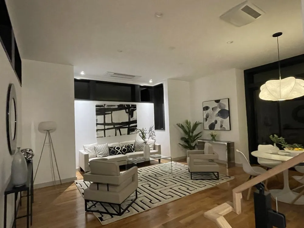 Slide of Masis Cinar Electrician