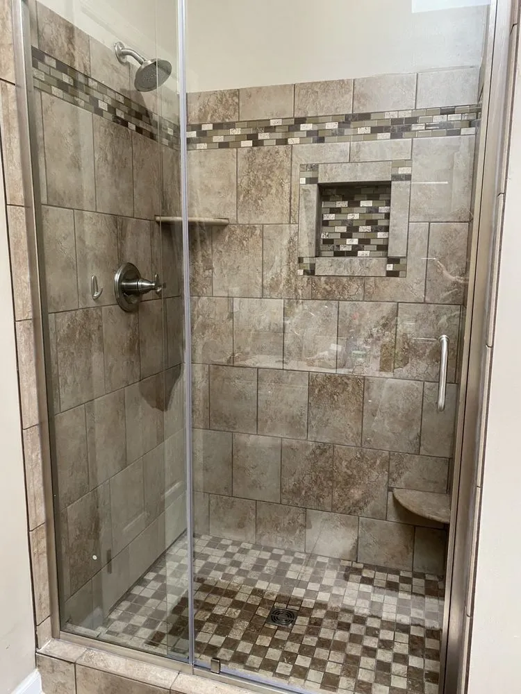 Reliable electrician providing emergency electrical service in , 