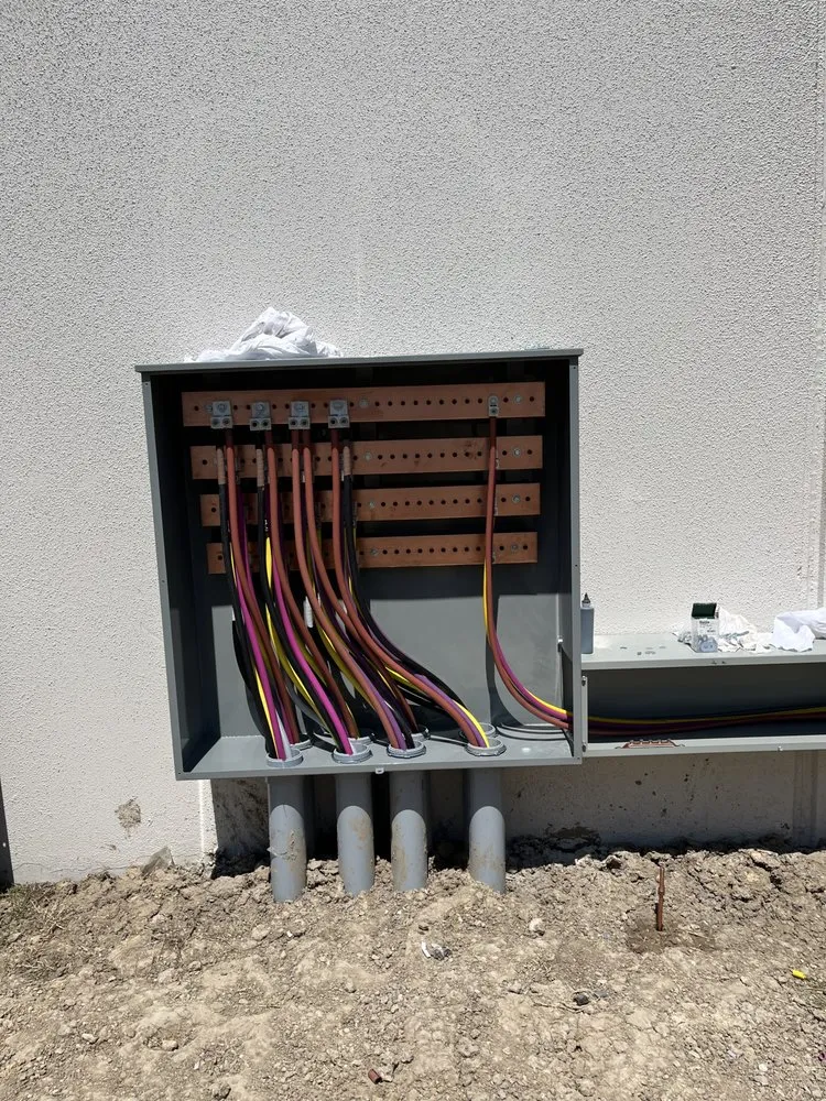 Slide of Master Dave Electric