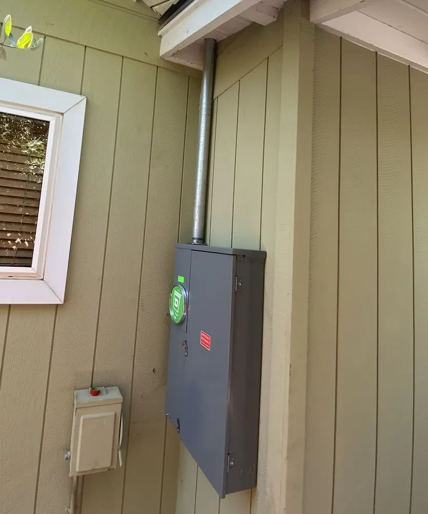 Affordable electrician providing emergency electrical service in Alviso, CA - Master Electric