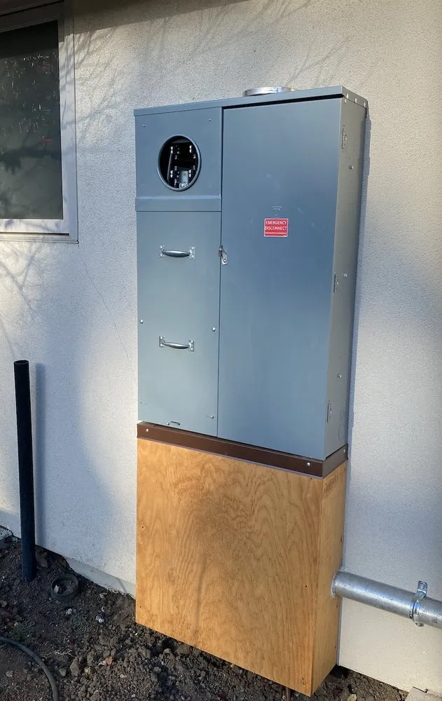 Reliable circuit breaker repair experts serving Alviso, CA - Master Electric