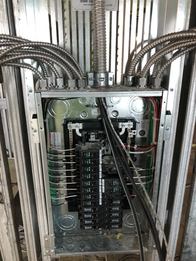 Affordable electrician providing panel upgrade in New York, NY - Master Electrician General Contractor