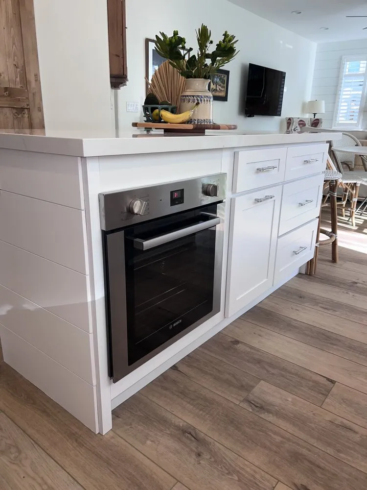 Slide of MasterCraft Electricians