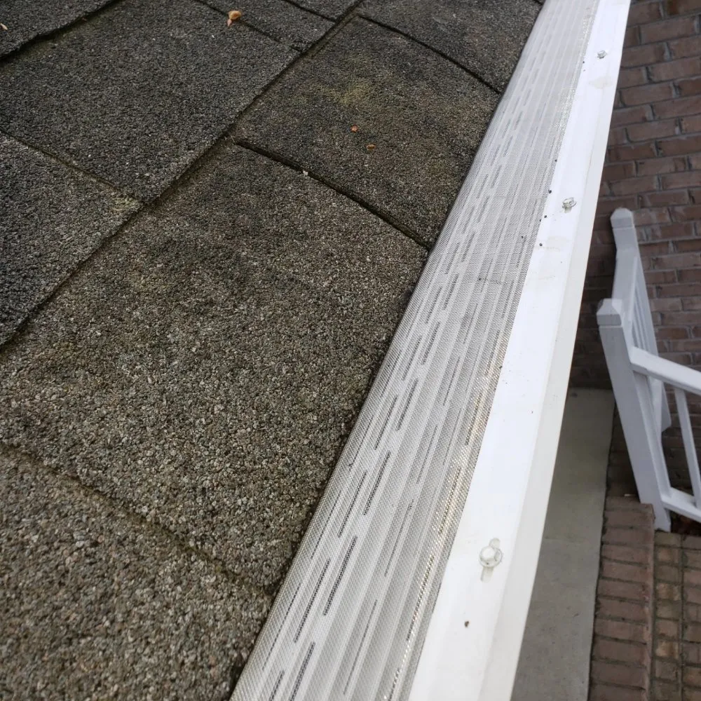 Emergency electrical service for homes in wiring installation, by