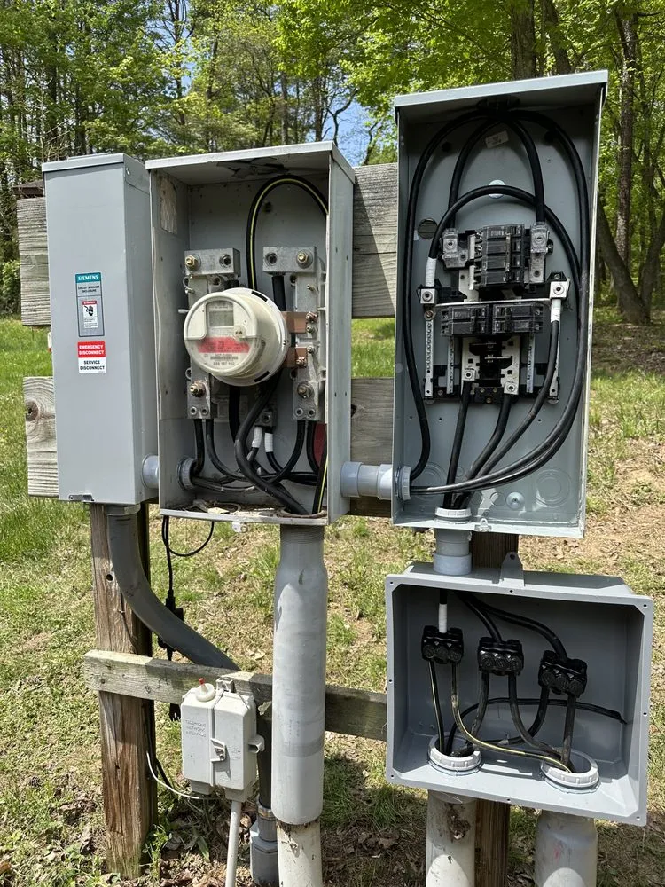 Licensed electrician providing lighting installation in , 