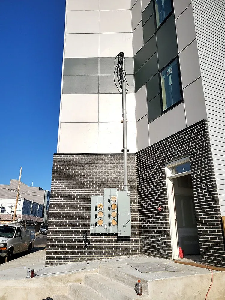 Slide of Mata Electric