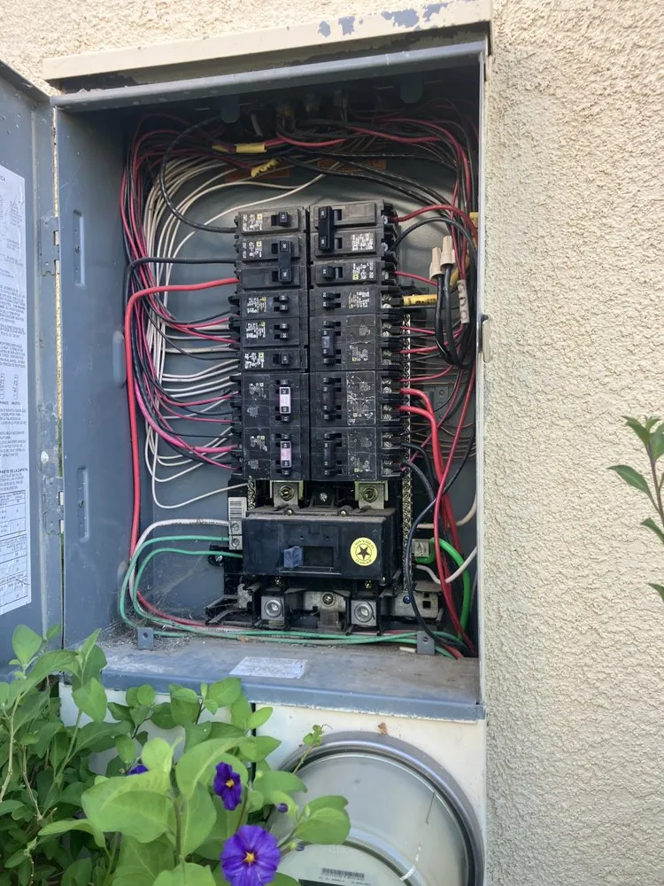 Slide of Matias Electrical Services