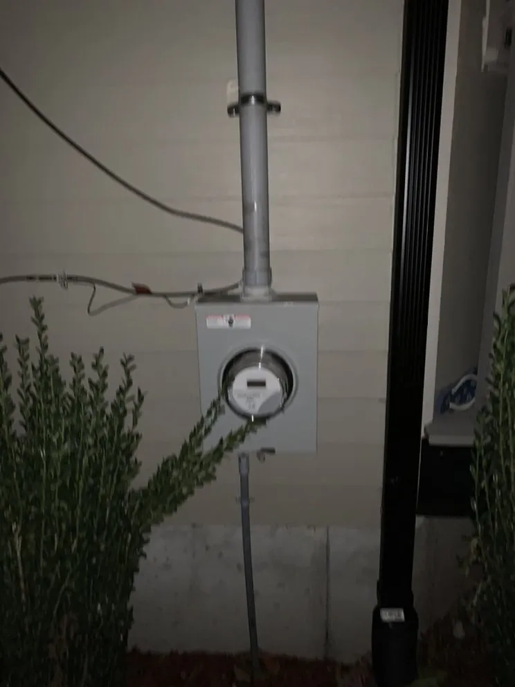 Reliable electrician providing outlet and switch repair in , 