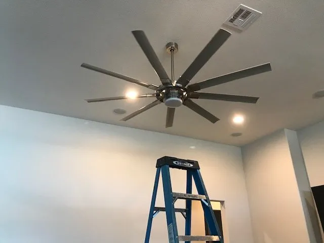 Slide of Maurice Electrician