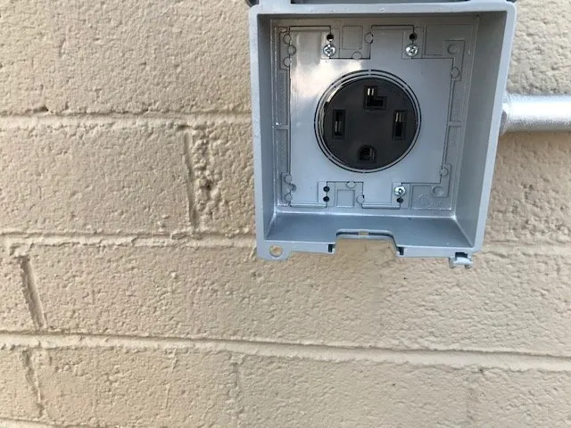 Slide of Maurice Electrician