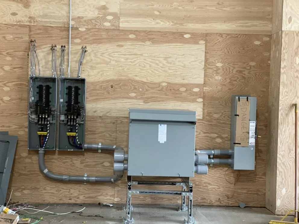 Slide of Mauro Electric