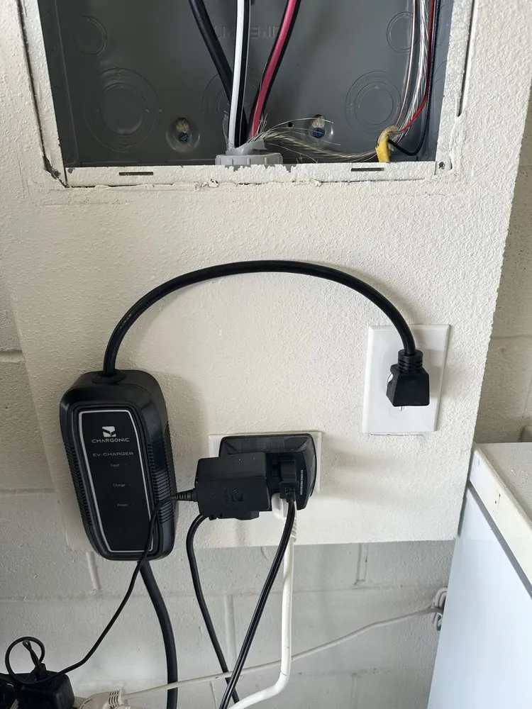 Slide of Mava Electrical Services