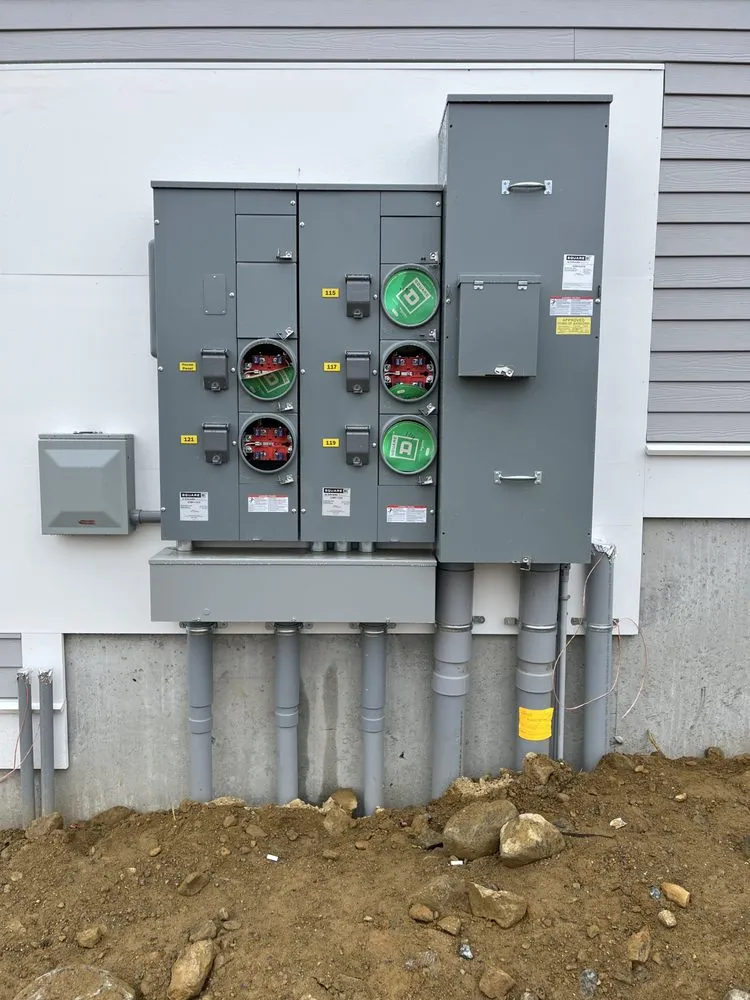 Slide of Maverick Electric