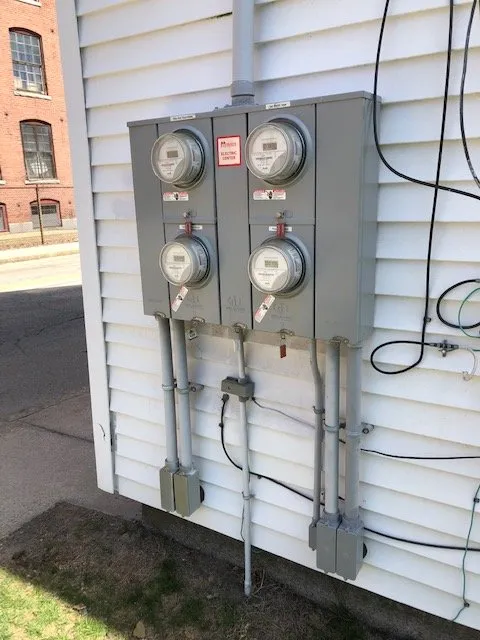 Slide of Maverick Electric