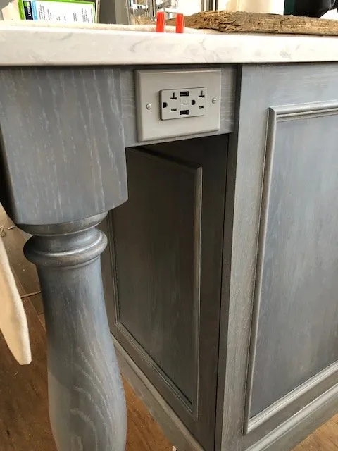 Professional electrical service for homes in emergency electrical service, by