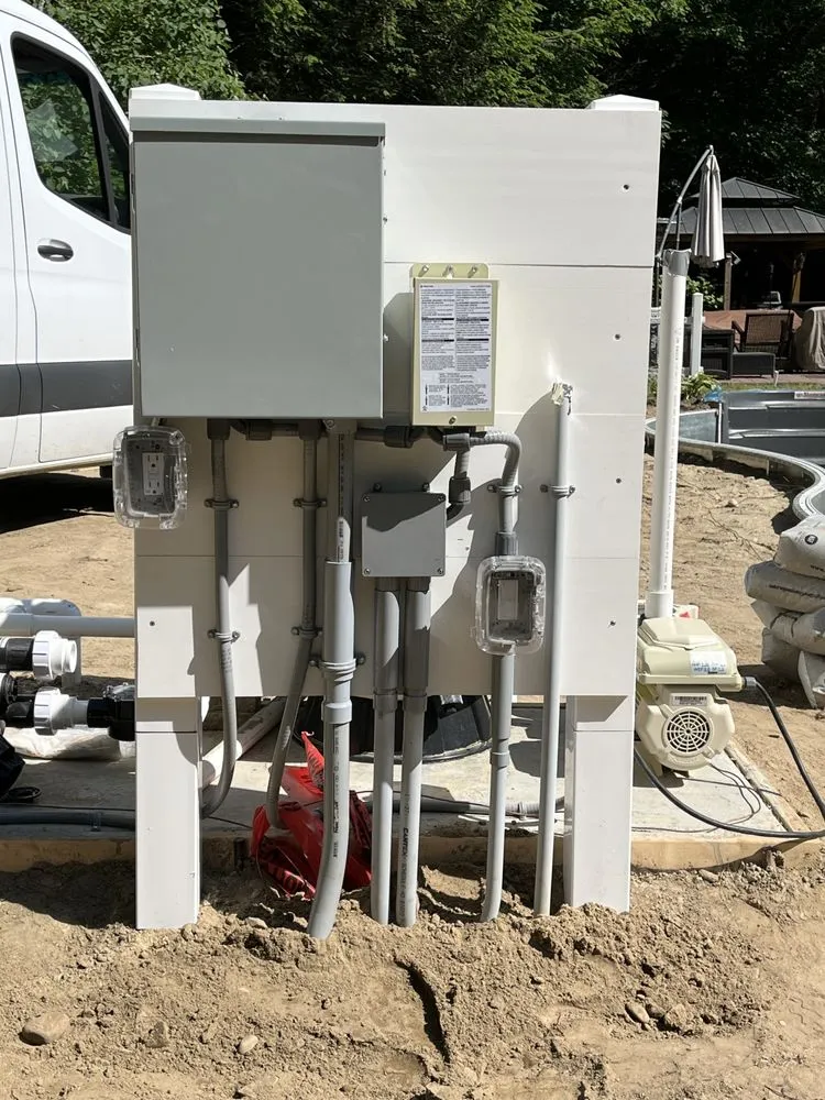 Slide of Maverick Electric