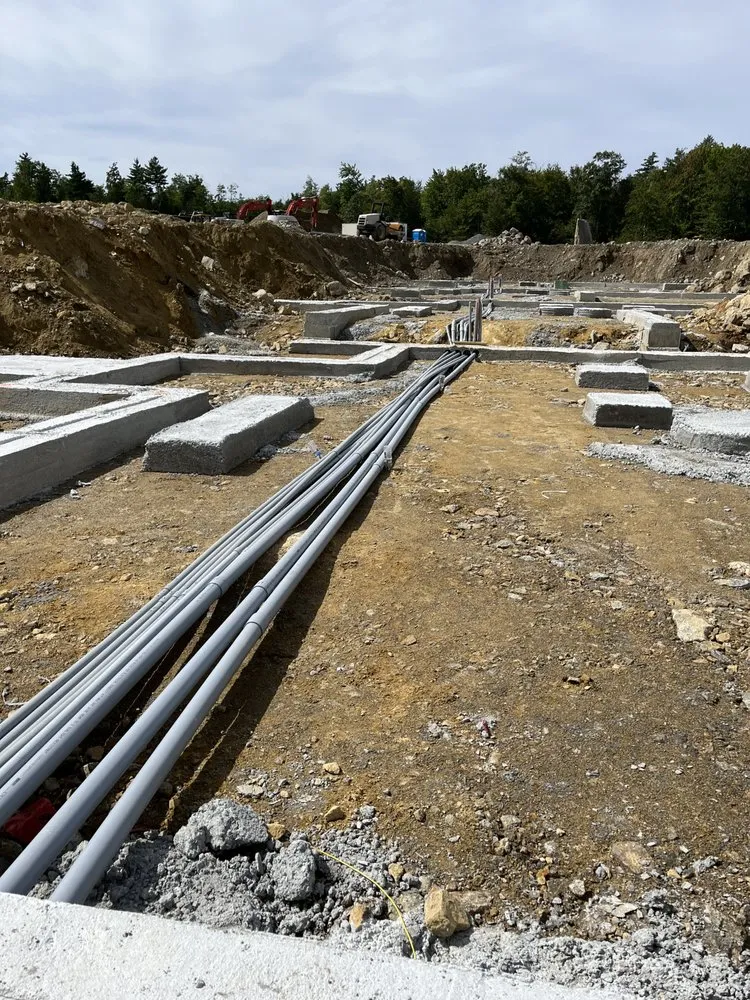 Slide of Maverick Electric