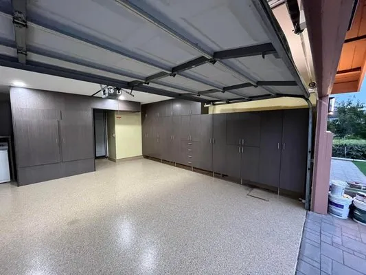 Mavericks Construction Logo