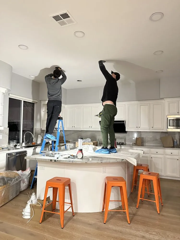 Slide of Max Electric - Sunnyvale