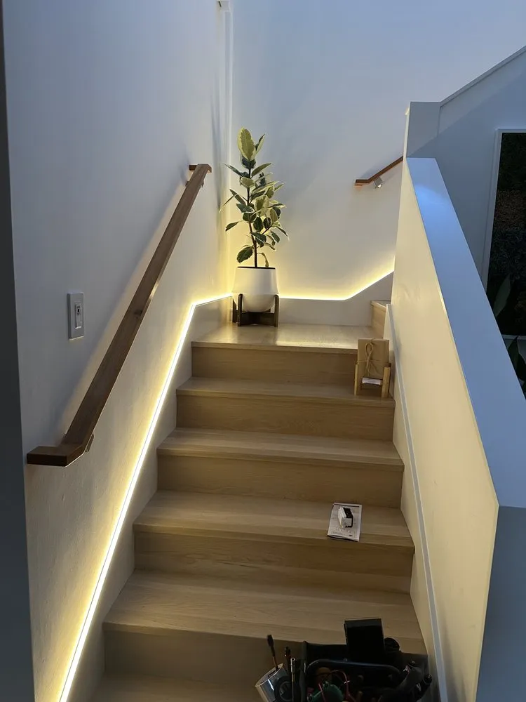 Slide of Max Electric