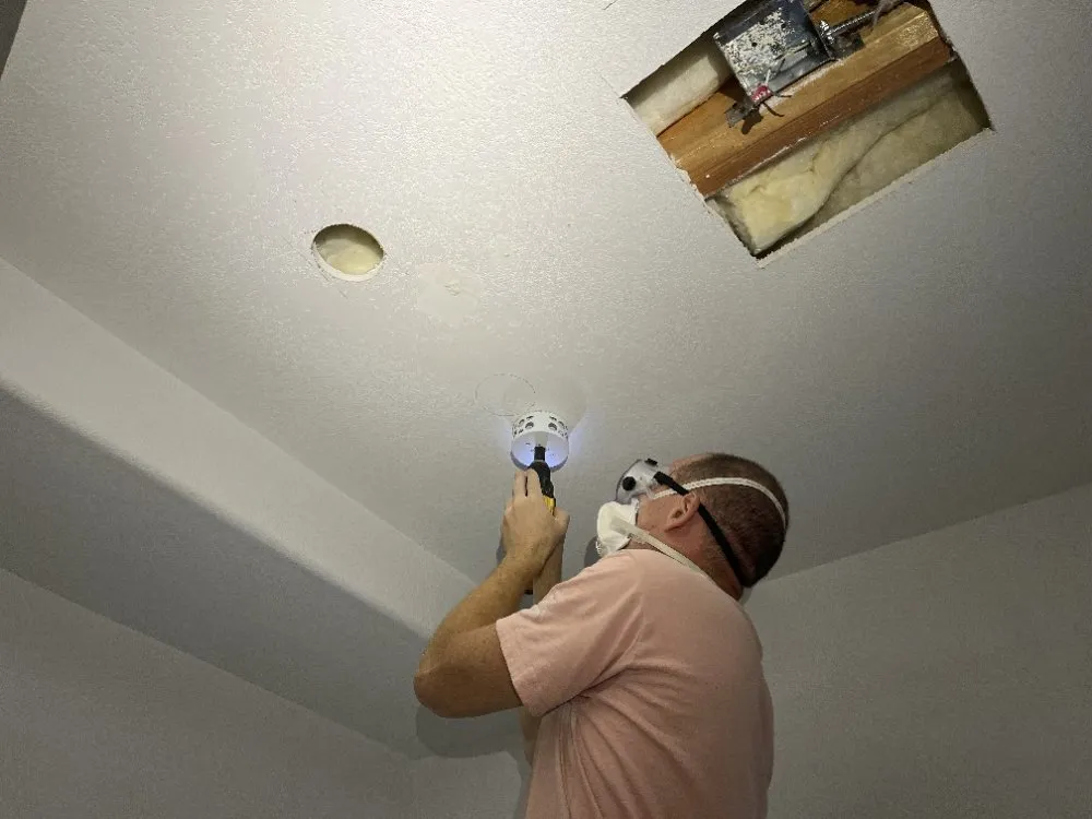 Slide of Max Electrician