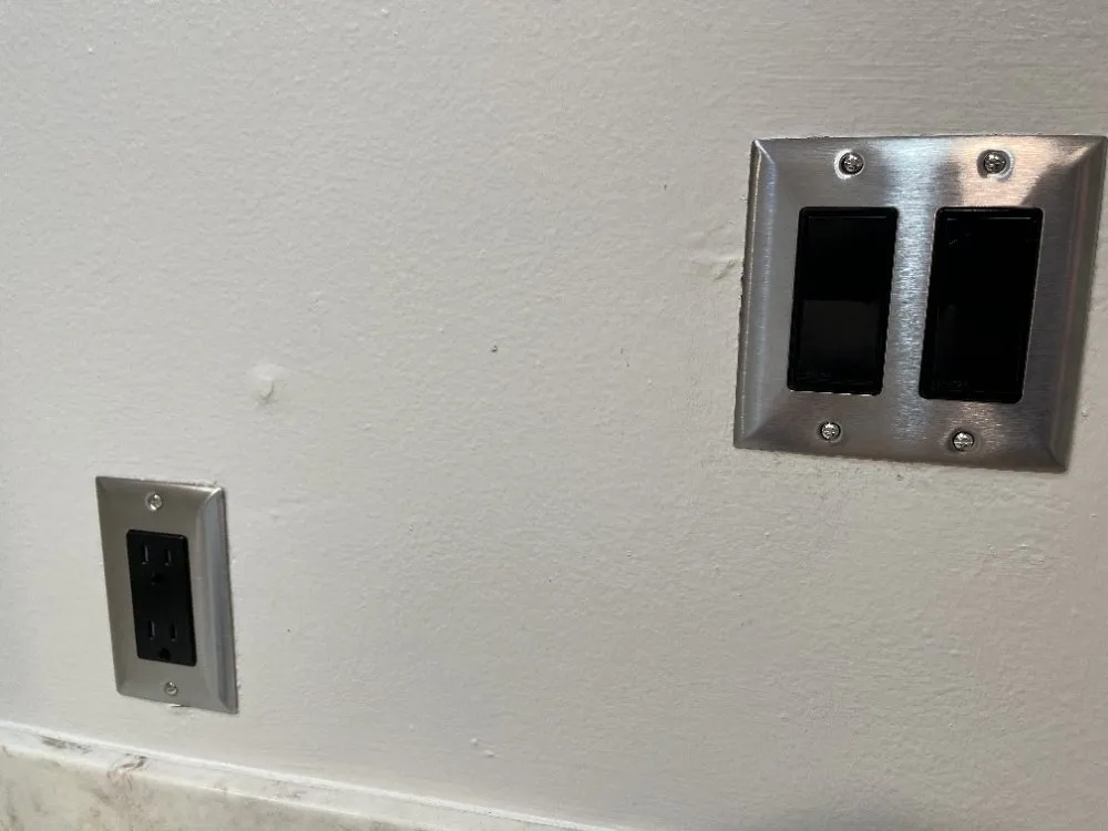 Slide of Max Electrician