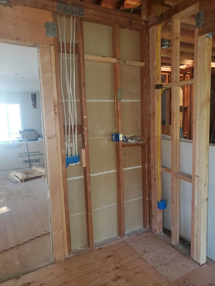 Affordable electrician providing lighting installation in North Hills, CA - Max Power Electric