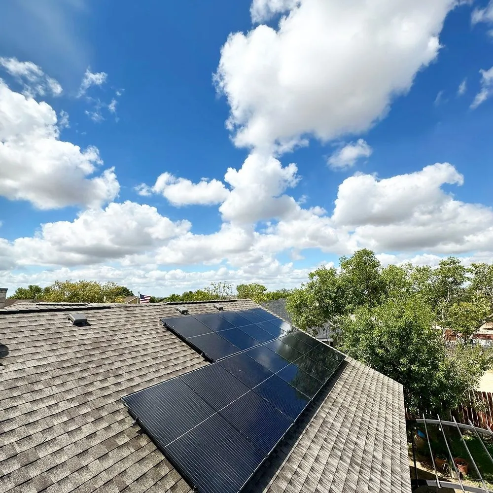 Slide of Maxima Solar Contractors