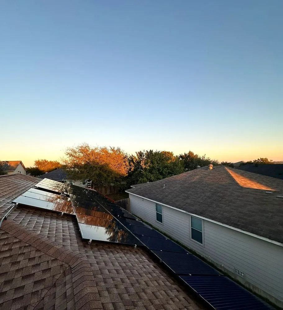 Slide of Maxima Solar Contractors