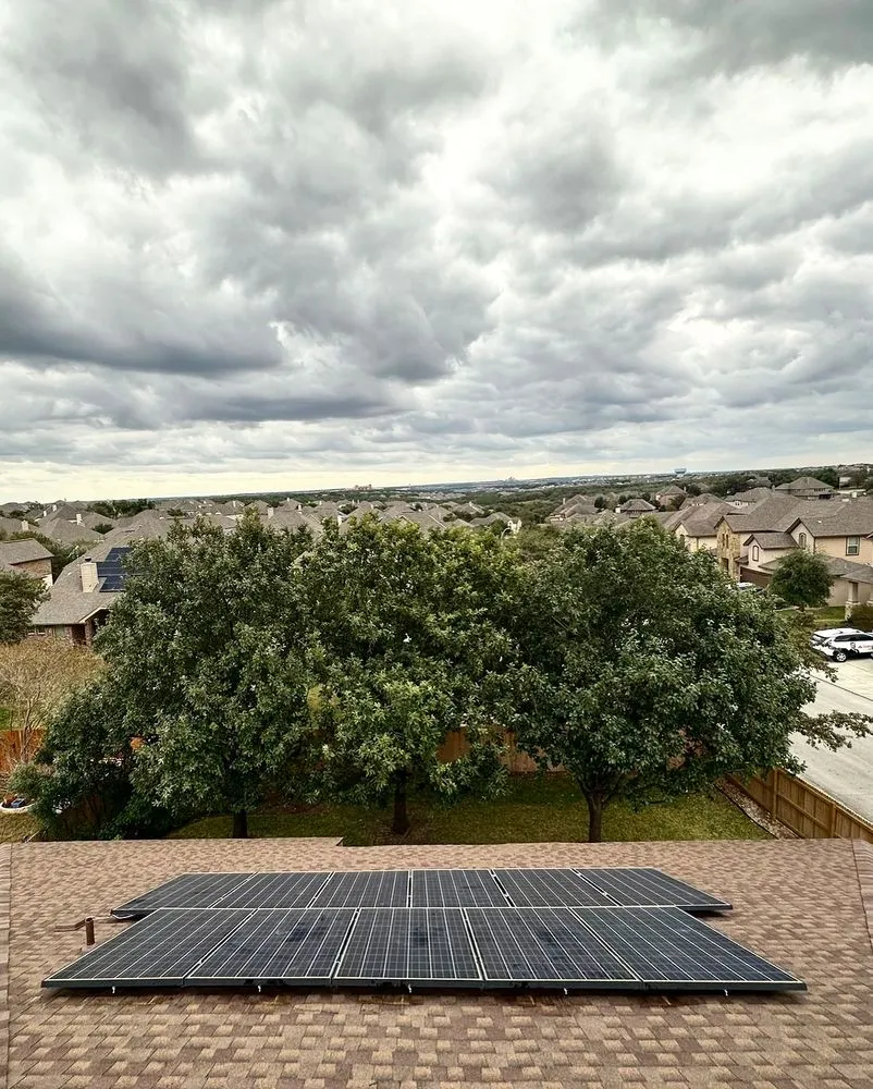 Slide of Maxima Solar Contractors