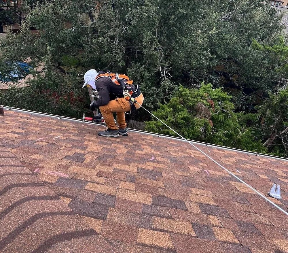 Slide of Maxima Solar Contractors