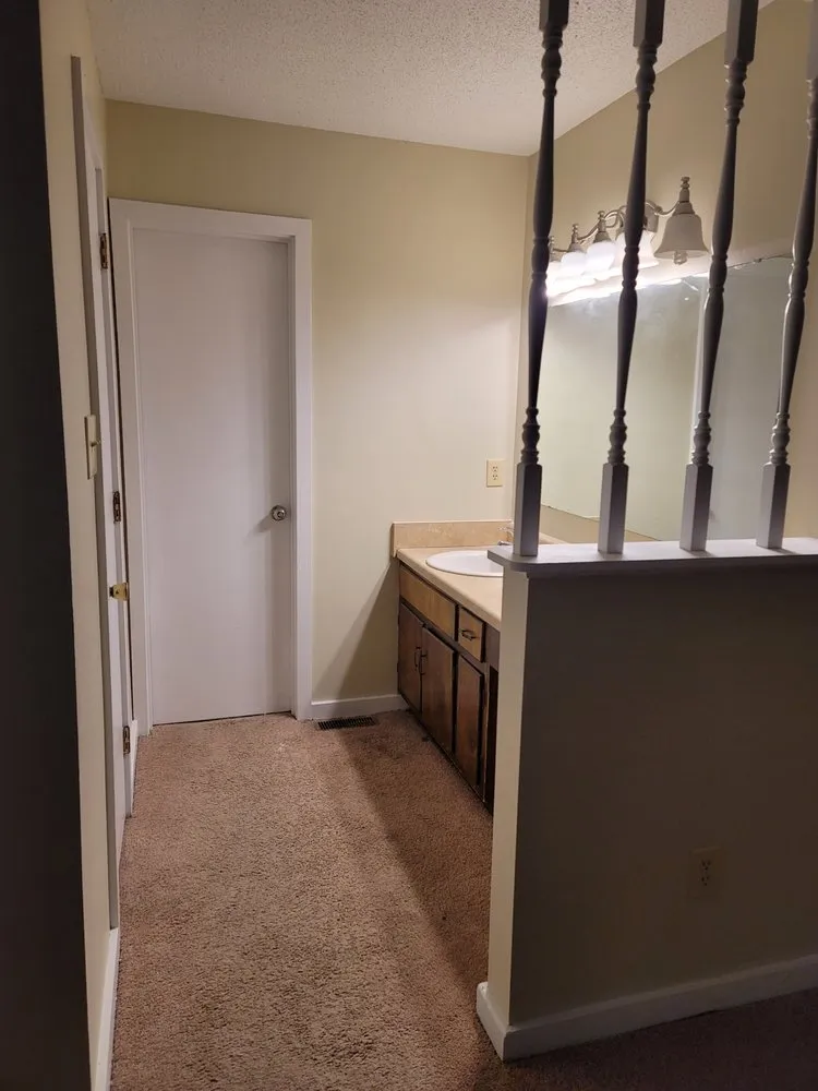 Slide of Maximum Paint & Construction