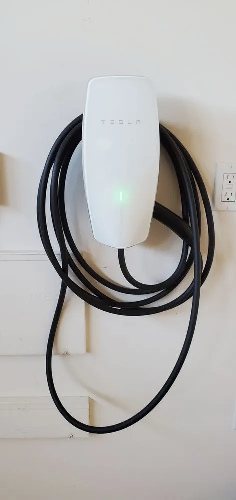 Slide of Maxwell Electric