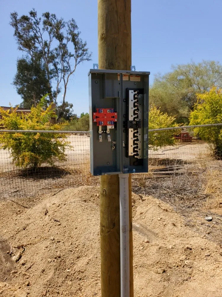 Slide of Maynor's Electrical And Patios