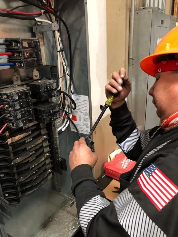 Slide of Maynor's Electrical And Patios