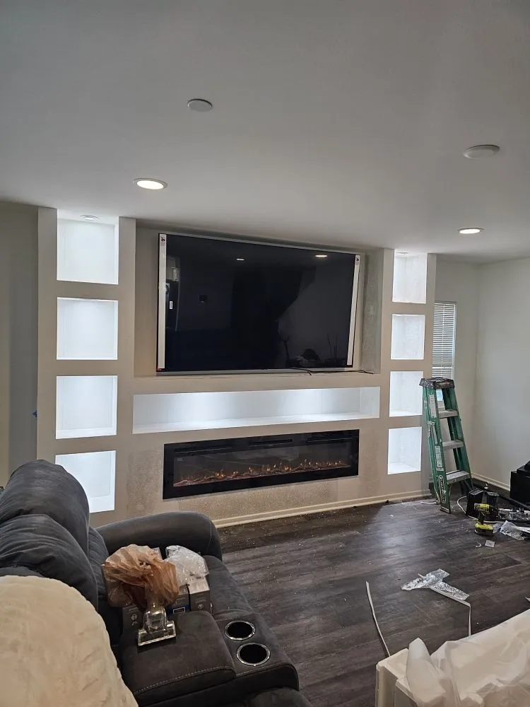 Slide of Maynor's Electrical And Patios